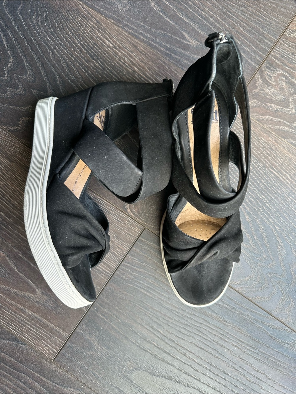 Sofft Leather Wedge Sandals